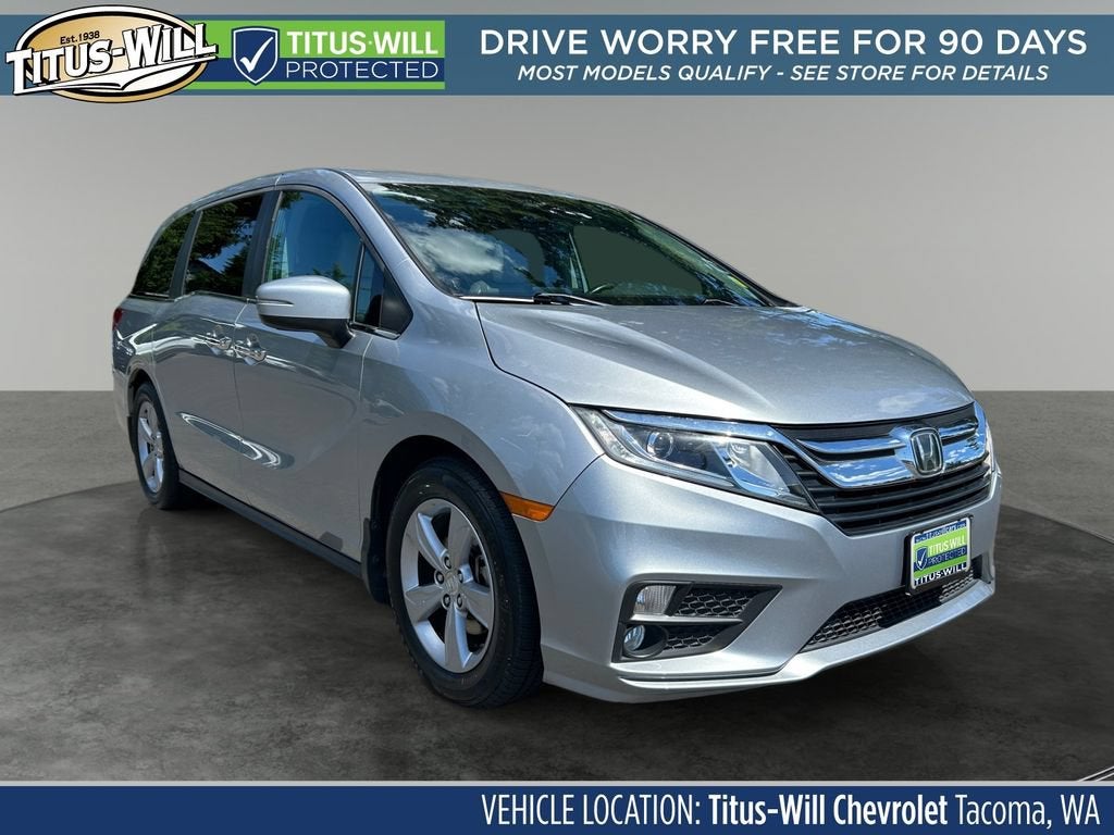 2018 Honda Odyssey EX-L in Silver — front three-quarter view