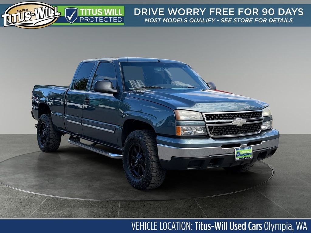 2007 Chevrolet Silverado 1500 Classic LT LT3 in Blue Granite Metallic — front three-quarter view
