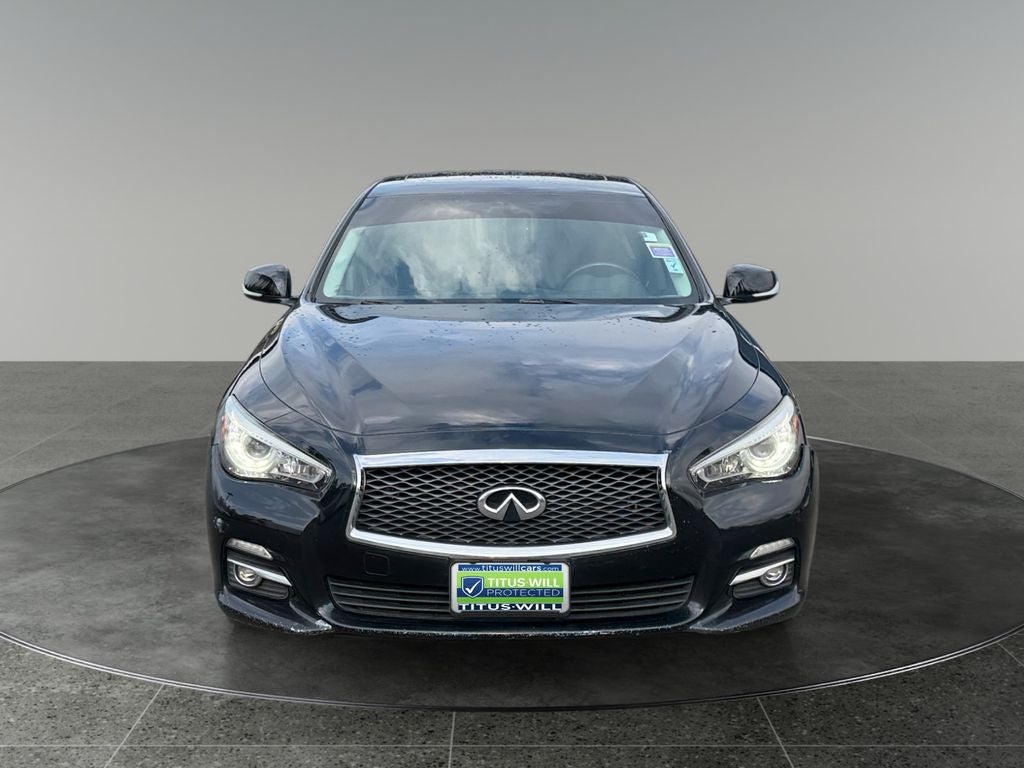 2015 INFINITI Q50 — side profile view