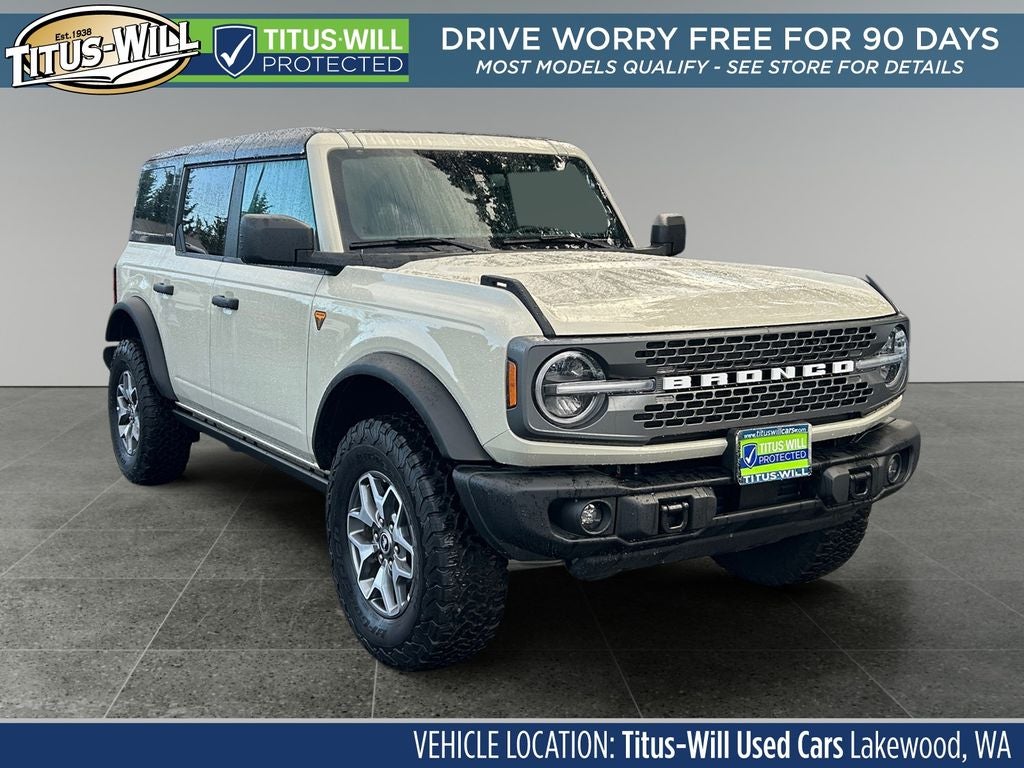 2025 Ford Bronco Badlands in Desert Sand — front three-quarter view