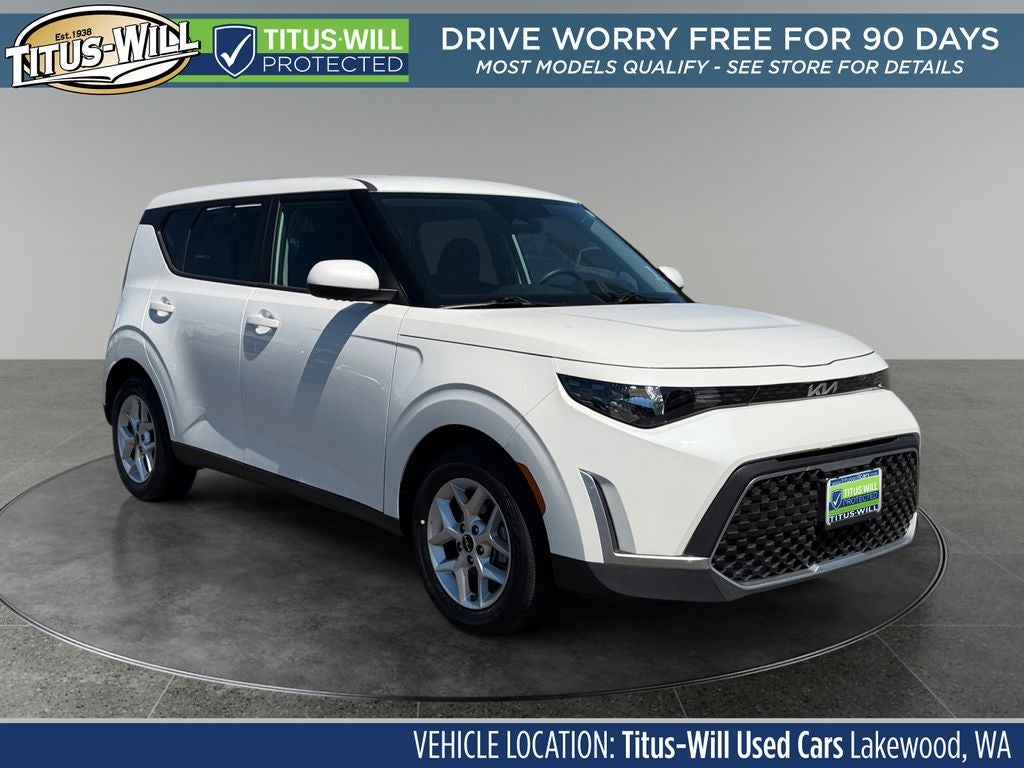 2025 Kia Soul LX in White — front three-quarter view